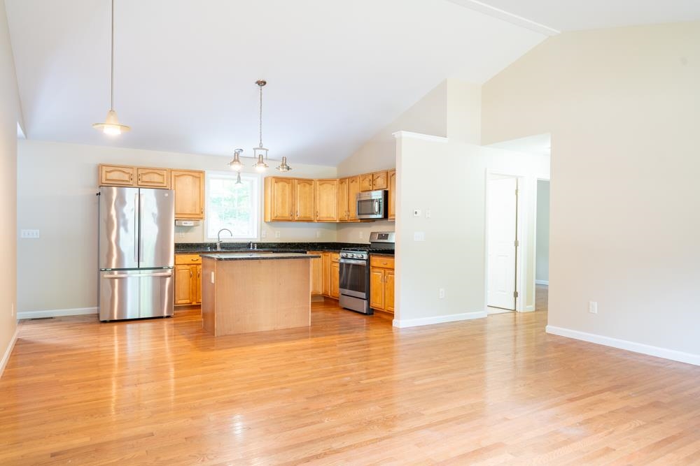 316 Fox Hill Road Stoddard, NH 03464 - Photo 6 of 24
