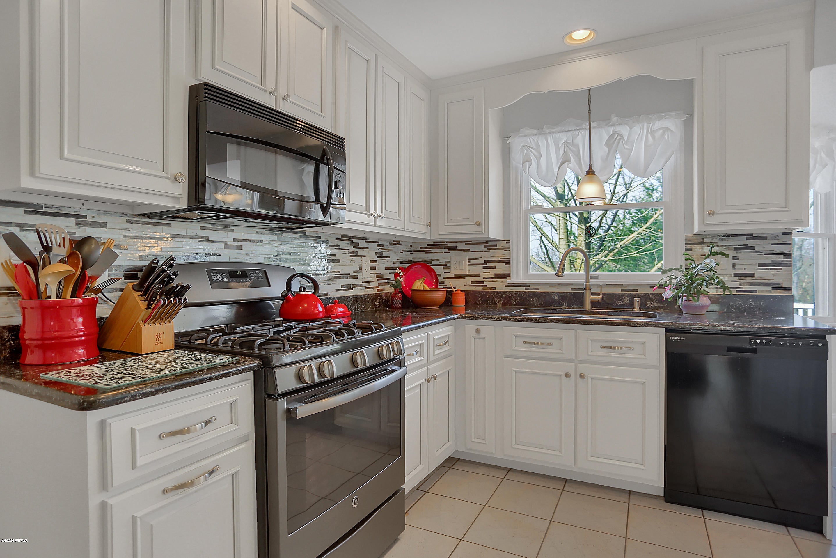109 Ridge Road Winfield, PA 17889 - Photo 2 of 50 DT8A0032