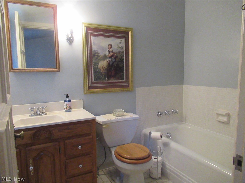 2021 Canfield Road Youngstown, OH 44511 - Photo 17 of 34 Gallery Image 17