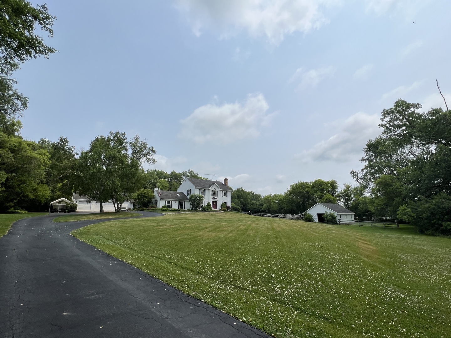 2 Middlebury Road Barrington Hills, IL 60010 - Photo 7 of 8 a view of a golf course