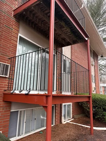 $2,450 | 10 Longwood Drive, Unit 5, Andover, MA 01810