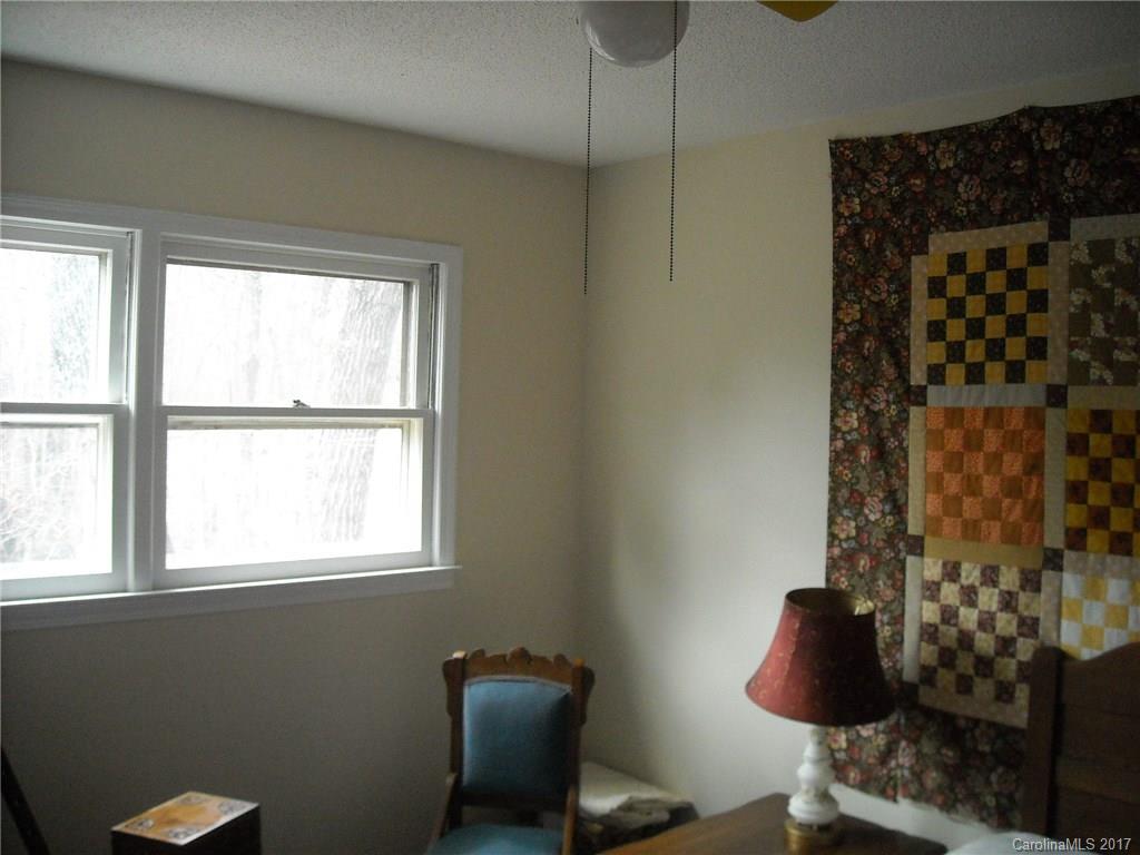 484 John Smith Road Columbus, NC 28722 - Photo 9 of 11 Gallery Image 9