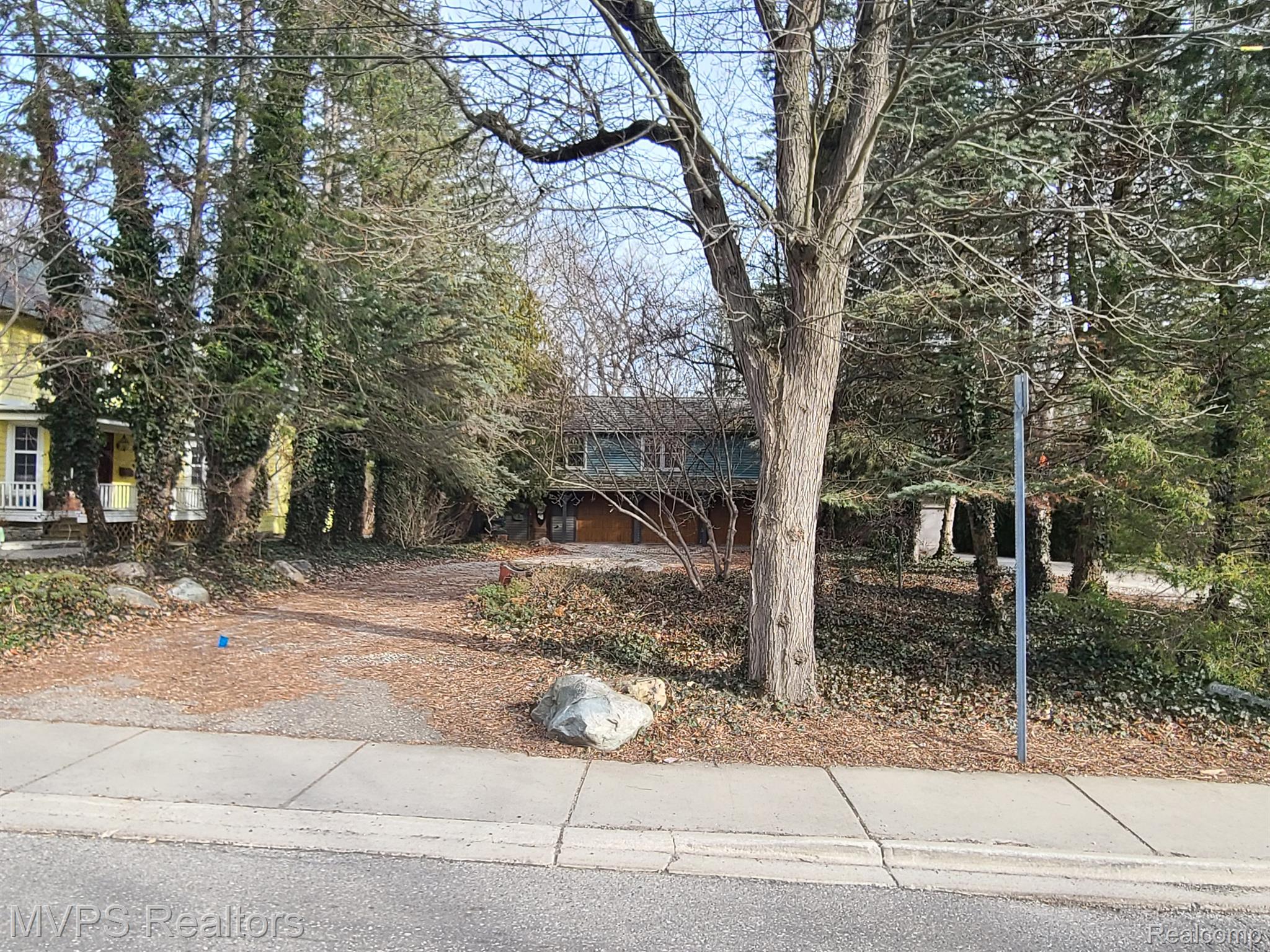 160 Baldwin Road Birmingham, MI 48009 - Photo 3 of 28 Gallery Image 3