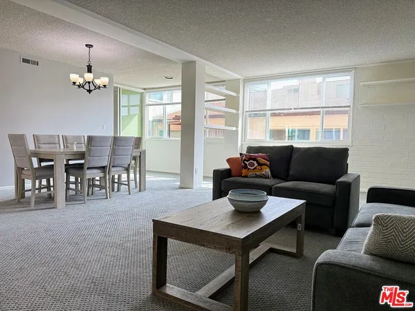 $5,295 | 540 Kelton Avenue, Unit 2A, Los Angeles, CA 90024