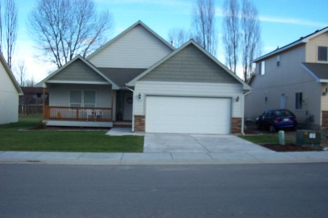 819 South Rees Road Veradale, WA 99037 - Photo 1 of 9