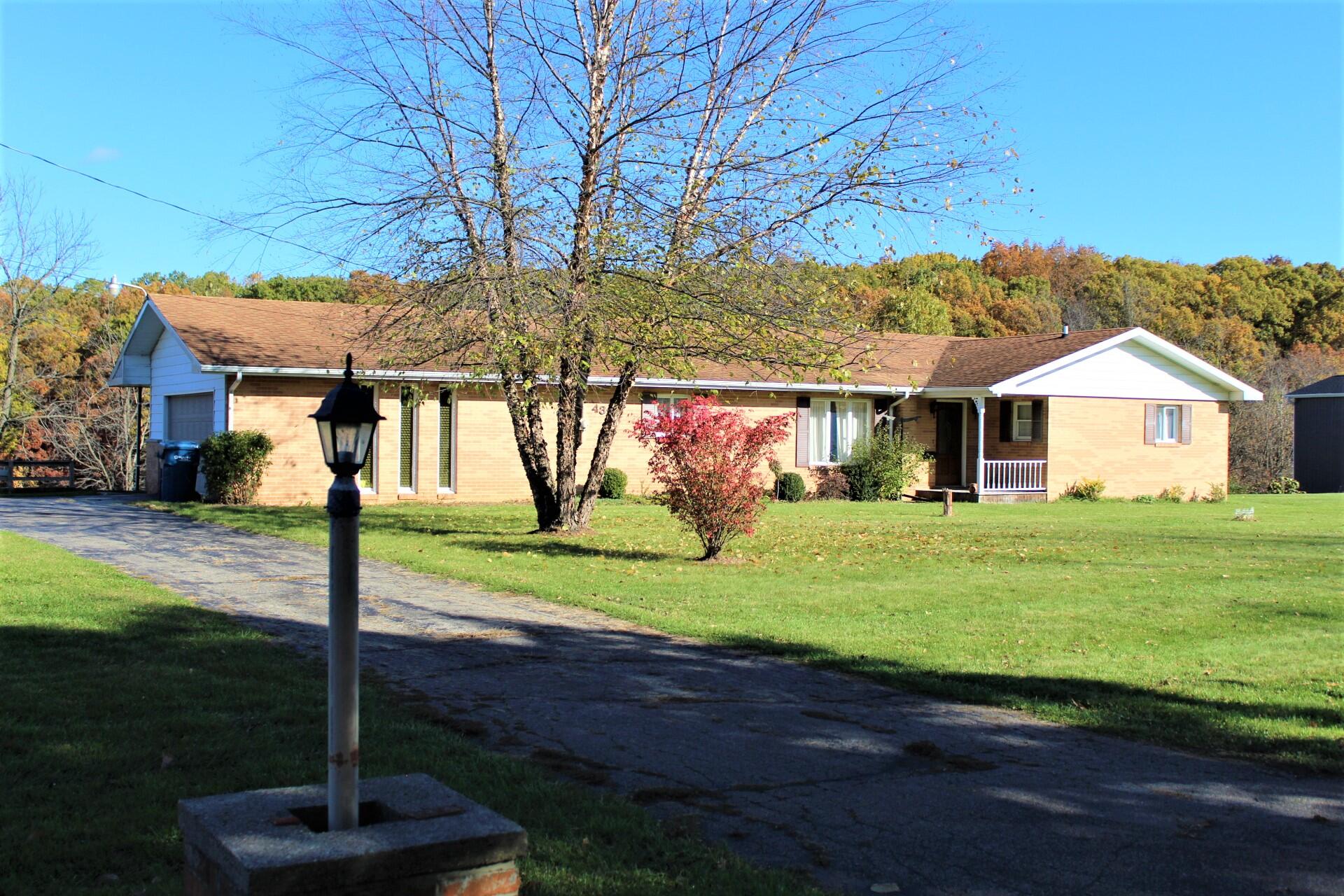 4380 Cole Road Hillsdale, MI 49242 - Photo 1 of 21 fr