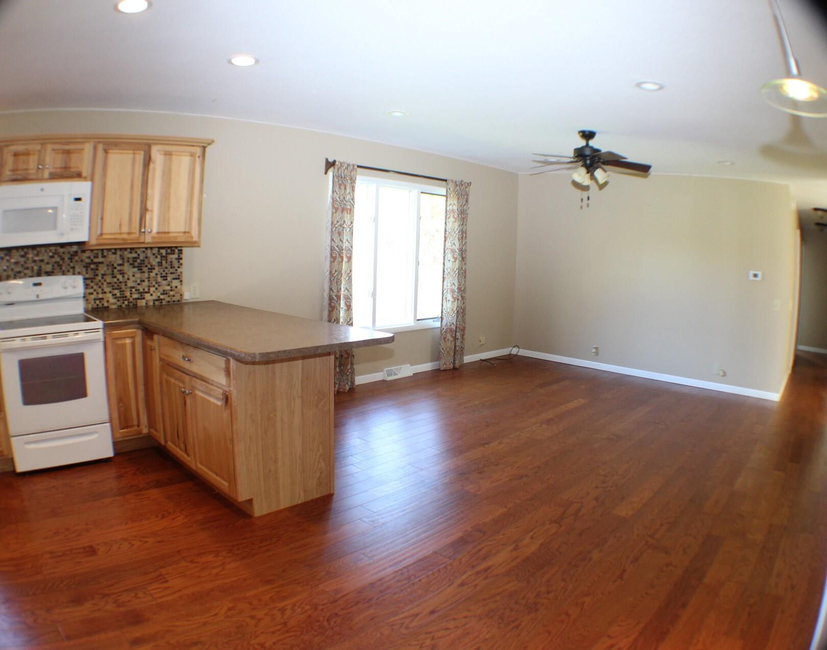 4380 Cole Road Hillsdale, MI 49242 - Photo 8 of 21 IMG_4294