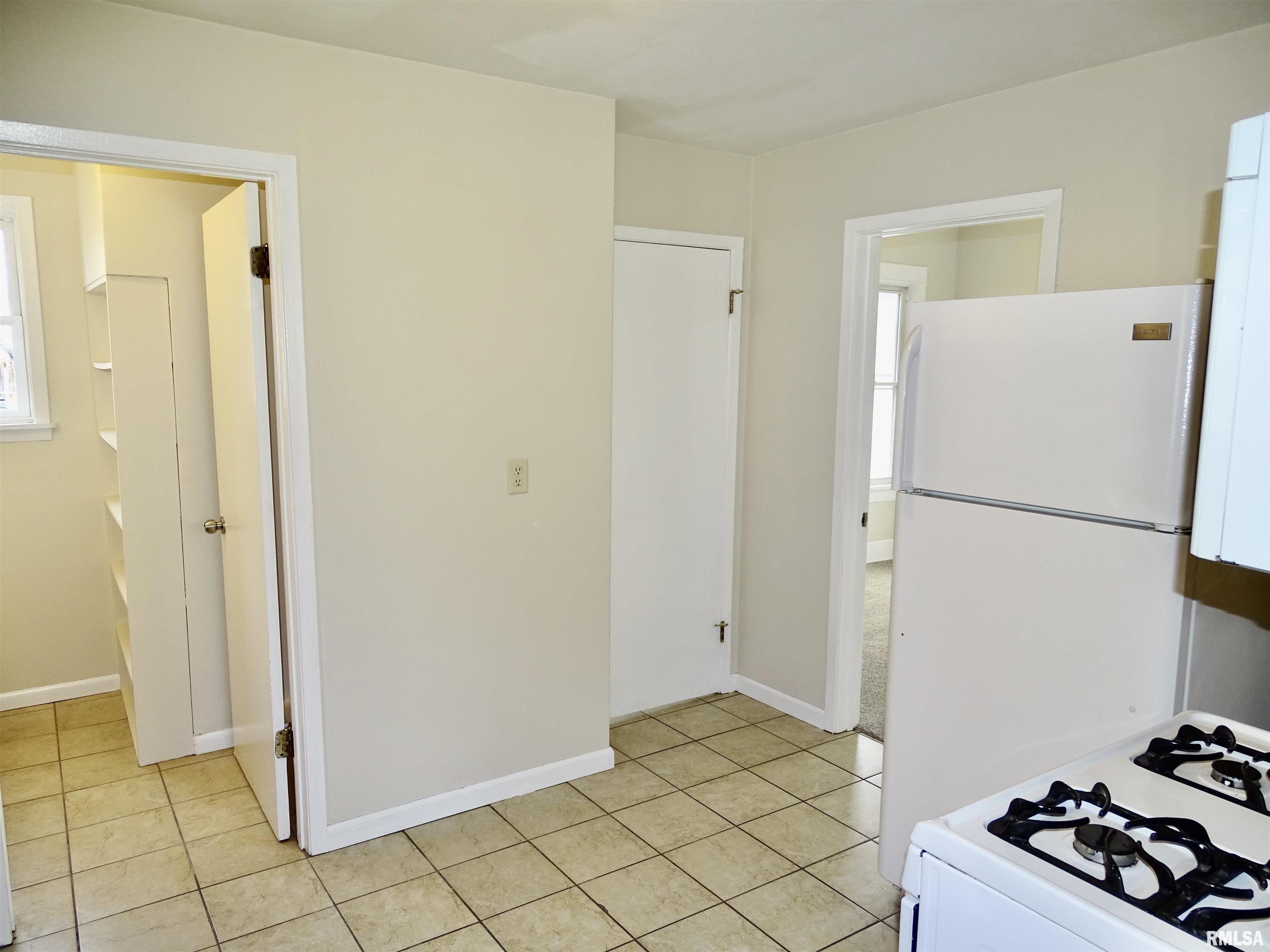 425 Herman Street Pekin, IL 61554 - Photo 18 of 26