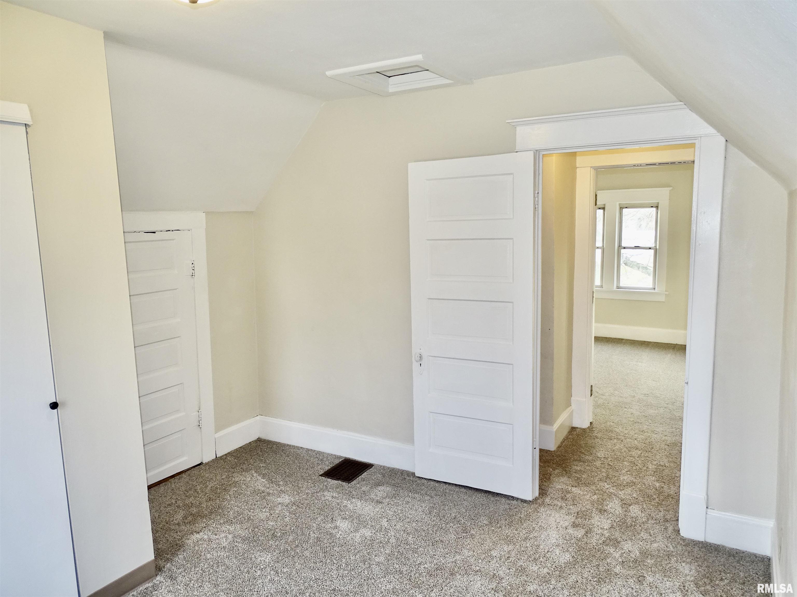 425 Herman Street Pekin, IL 61554 - Photo 24 of 26