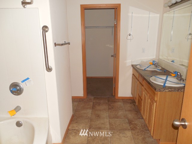 6317 199th Loop Southwest Rochester, WA 98579 - Photo 15 of 25