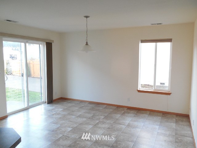 6317 199th Loop Southwest Rochester, WA 98579 - Photo 6 of 25
