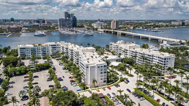 $3,850,000 | 44 Cocoanut Row, Unit 227B, Palm Beach, FL 33480