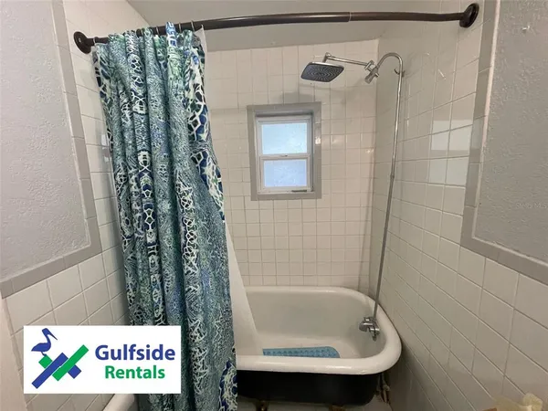 $1,900 | 4801 71st Street North, St. Petersburg, FL 33709