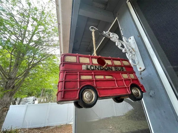 $1,900 | 4801 71st Street North, St. Petersburg, FL 33709