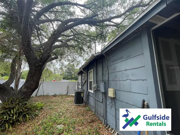 $1,900 | 4801 71st Street North, St. Petersburg, FL 33709