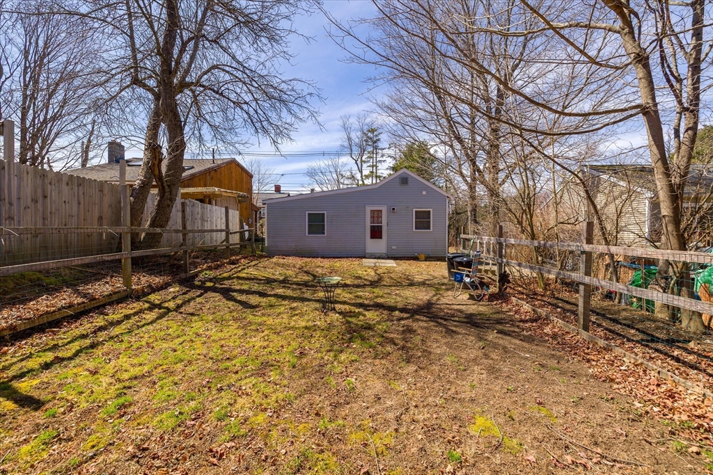 113 Baldwinville Road Templeton, MA 01468 - Photo 22 of 24 a view of a house with snow on the road