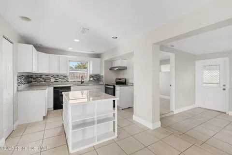 $260,000 | 1509 Holland Street, Melbourne, FL 32935