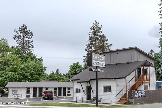 $2,200,000 | 219 East Coeur D'Alene Lake Drive, Coeur D'Alene, ID 83814