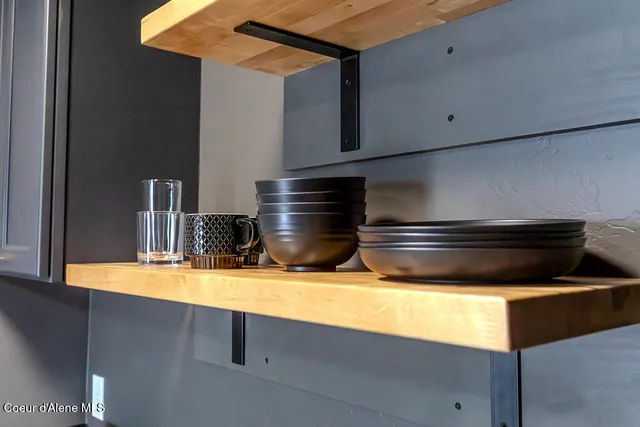 $2,200,000 | 219 East Coeur D'Alene Lake Drive, Coeur D'Alene, ID 83814