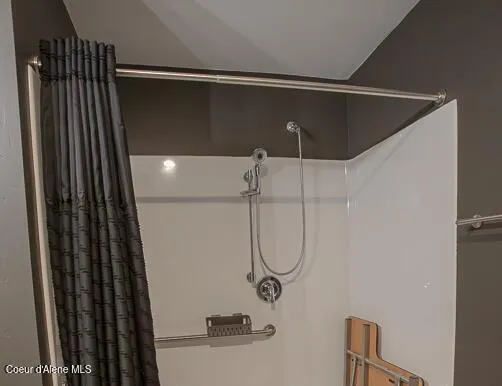 $2,200,000 | 219 East Coeur D'Alene Lake Drive, Coeur D'Alene, ID 83814