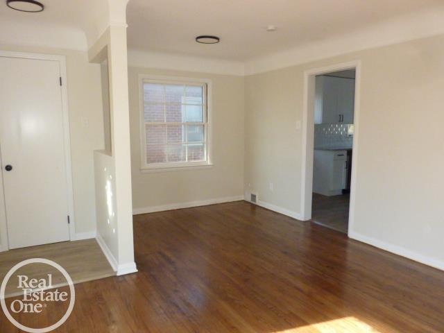 18441 Frazho Road Roseville, MI 48066 - Photo 7 of 36 Gallery Image 7