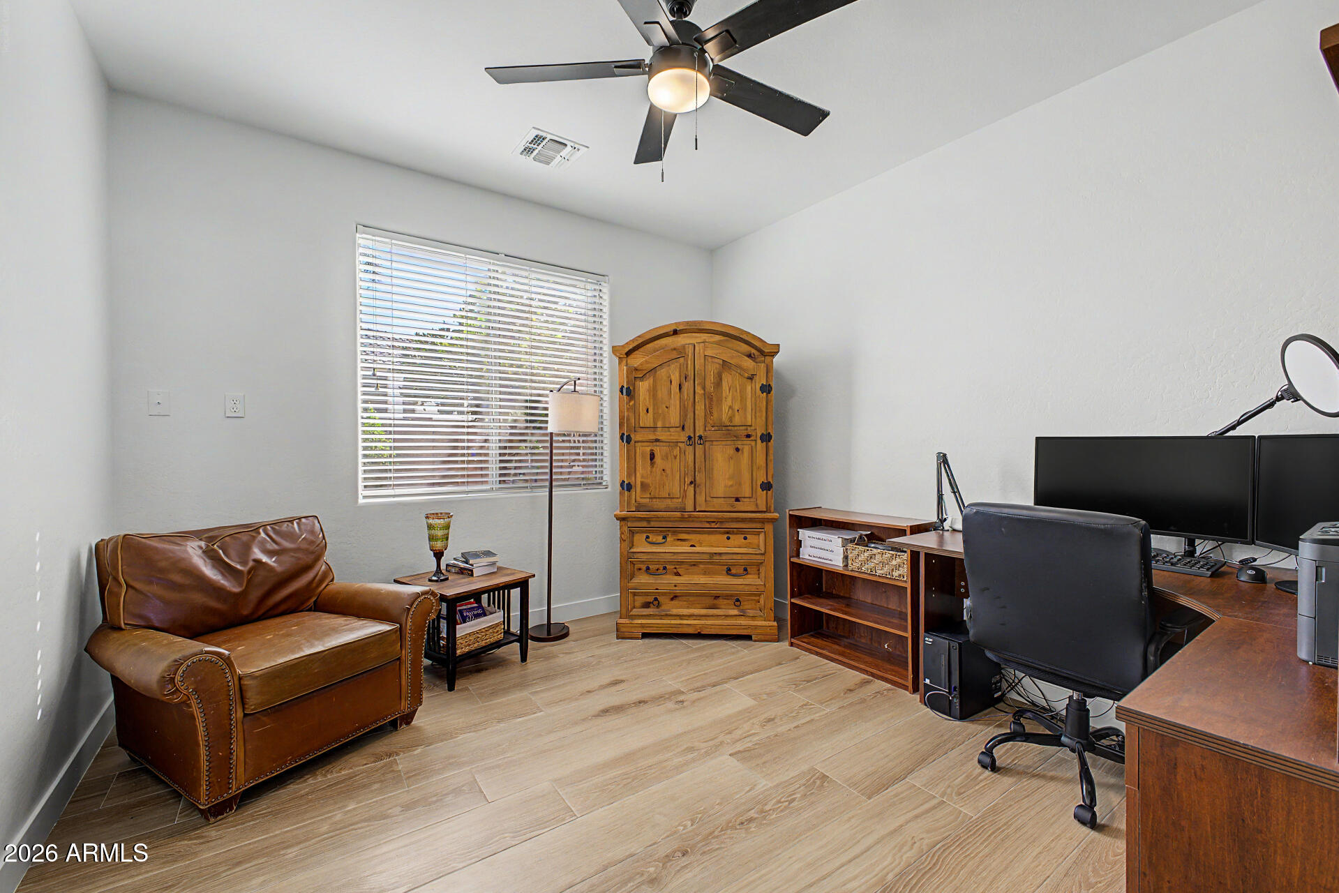 2541 East Ridge Creek Road Phoenix, AZ 85024 - Photo 28 of 43