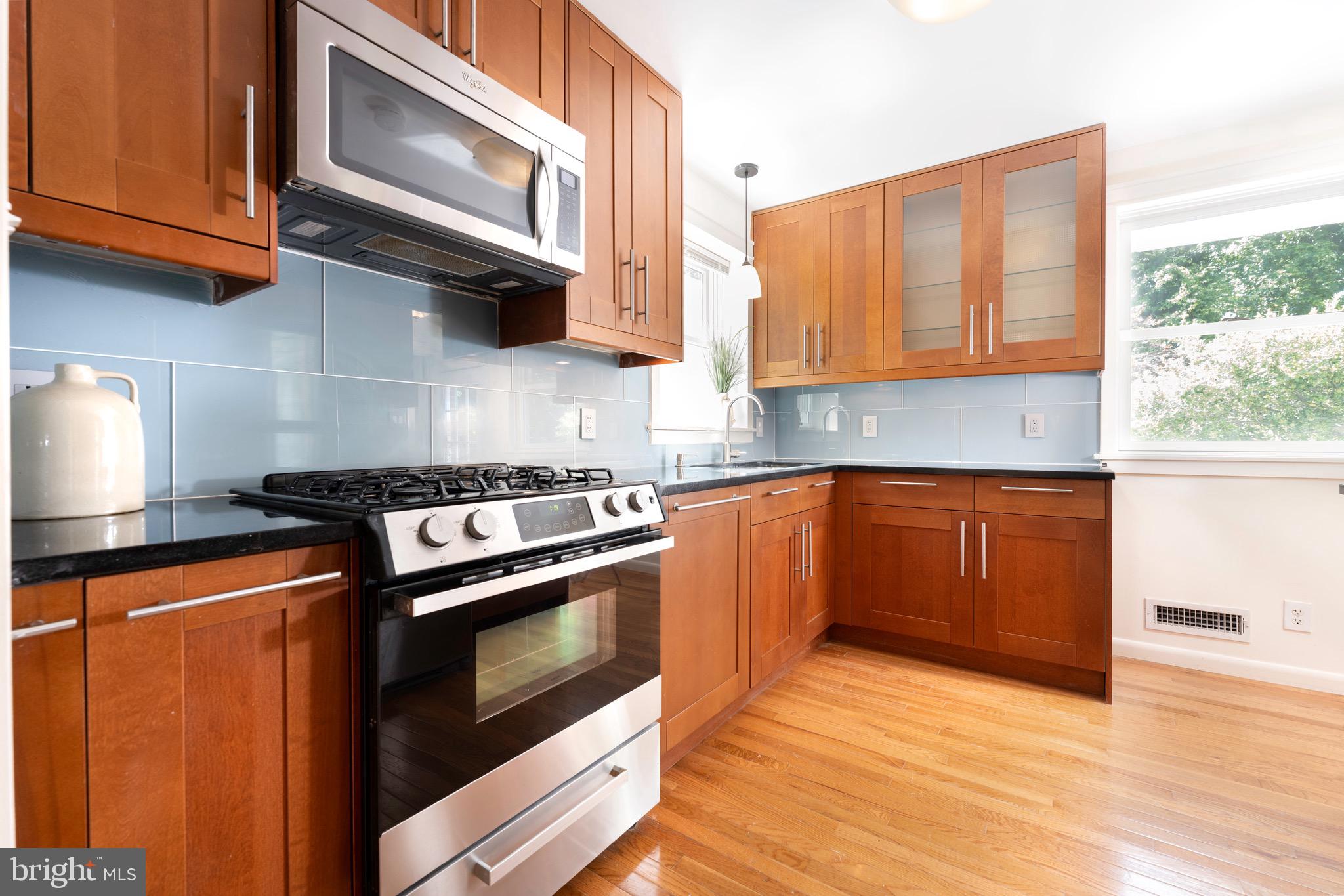 1418 Thornden Road Rockville, MD 20851 - Photo 2 of 17