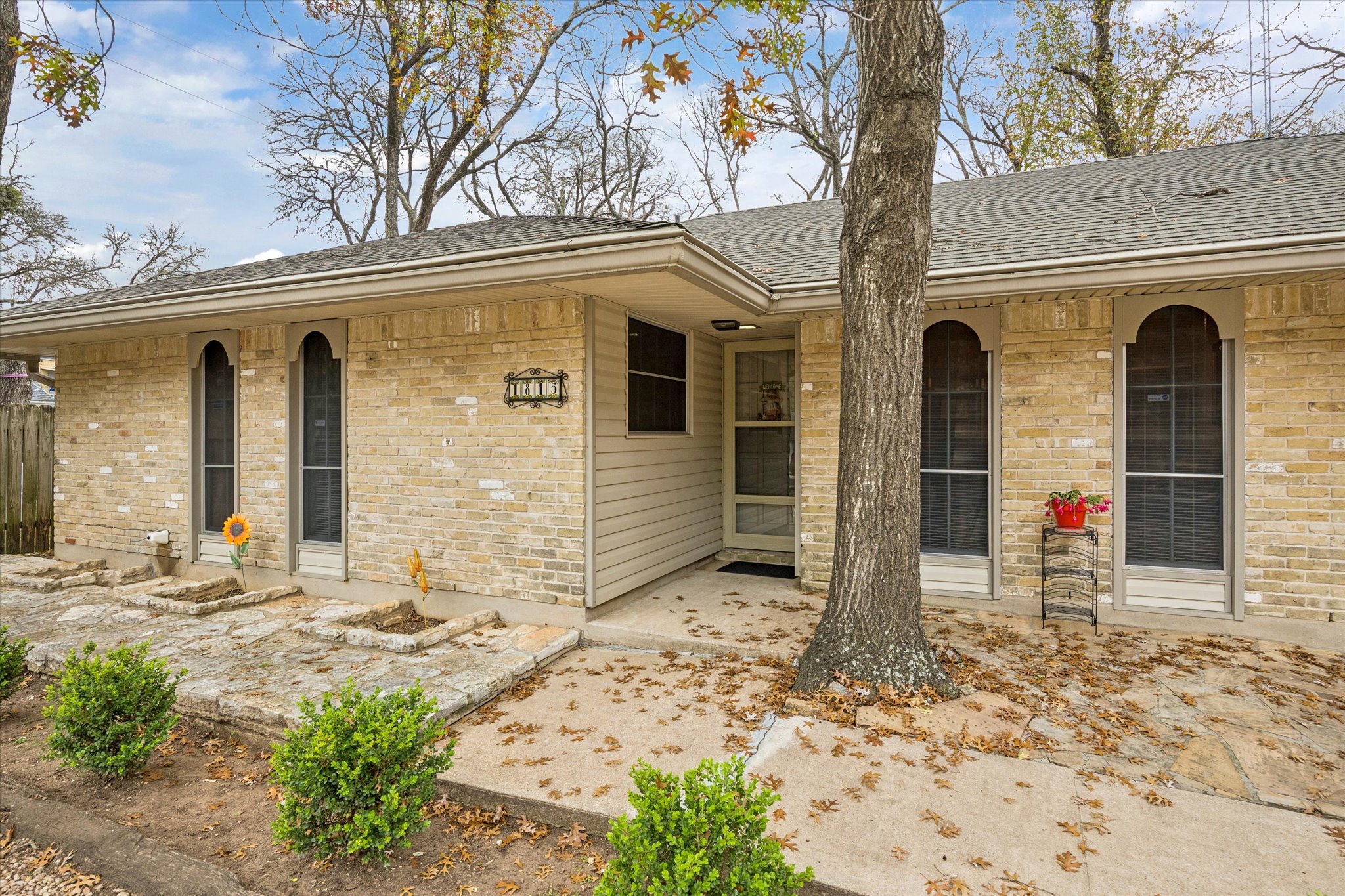 1815 Parkside Lane Austin, TX 78745 - Photo 25 of 28 a front view of a house
