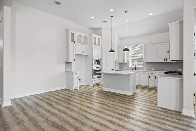 $675,000 | 162 Topaz Circle, Dripping Springs, TX 78620