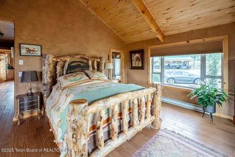 $1,295,000 | 55 South Ridge Road, Smoot, WY 83126