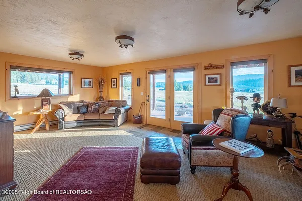 $1,295,000 | 55 South Ridge Road, Smoot, WY 83126
