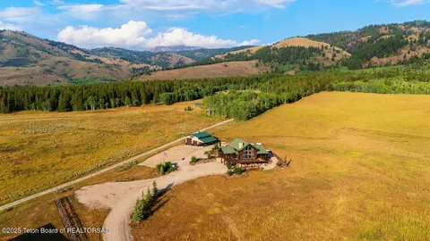 $1,295,000 | 55 South Ridge Road, Smoot, WY 83126