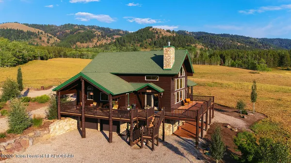$1,295,000 | 55 South Ridge Road, Smoot, WY 83126