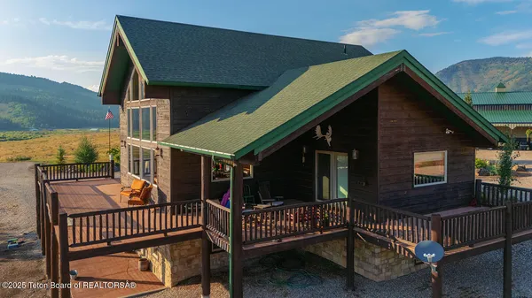 $1,295,000 | 55 South Ridge Road, Smoot, WY 83126