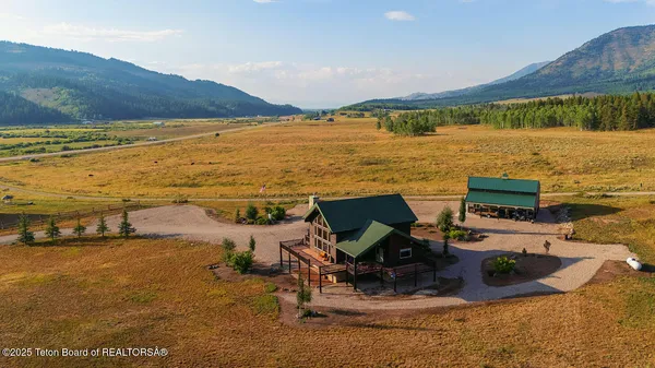 $1,295,000 | 55 South Ridge Road, Smoot, WY 83126
