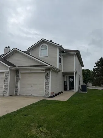 $225,000 | 1302 Northwest Hidden Ridge Circle, Blue Springs, MO 64015
