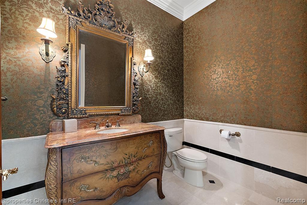 5566 Orchard Ridge Drive Rochester, MI 48306 - Photo 19 of 57