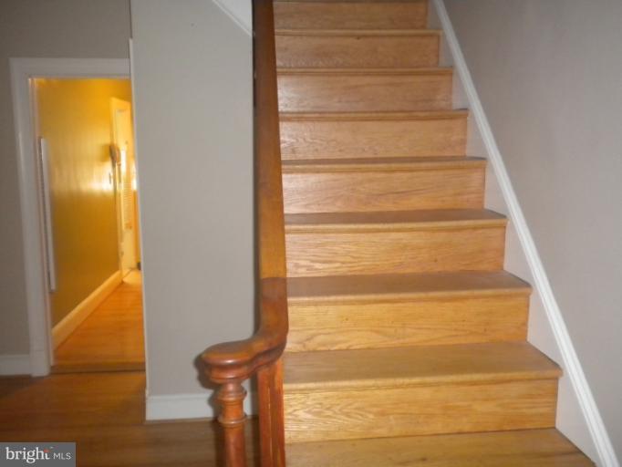 305 Hopkins Road Baltimore, MD 21212 - Photo 14 of 30 a view of entryway