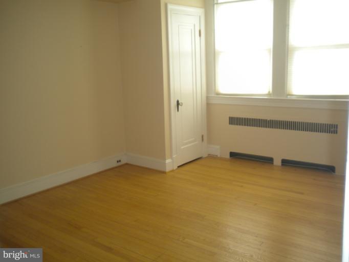 305 Hopkins Road Baltimore, MD 21212 - Photo 18 of 30 an empty room with a window