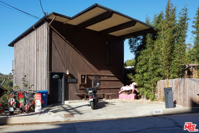 $4,950 | 7225 Pacific View Drive, Los Angeles, CA 90068