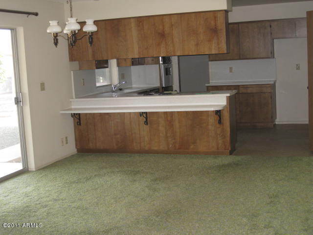 543 South Racine Mesa, AZ 85206 - Photo 5 of 13 DINING ROOM AND KITCHEN
