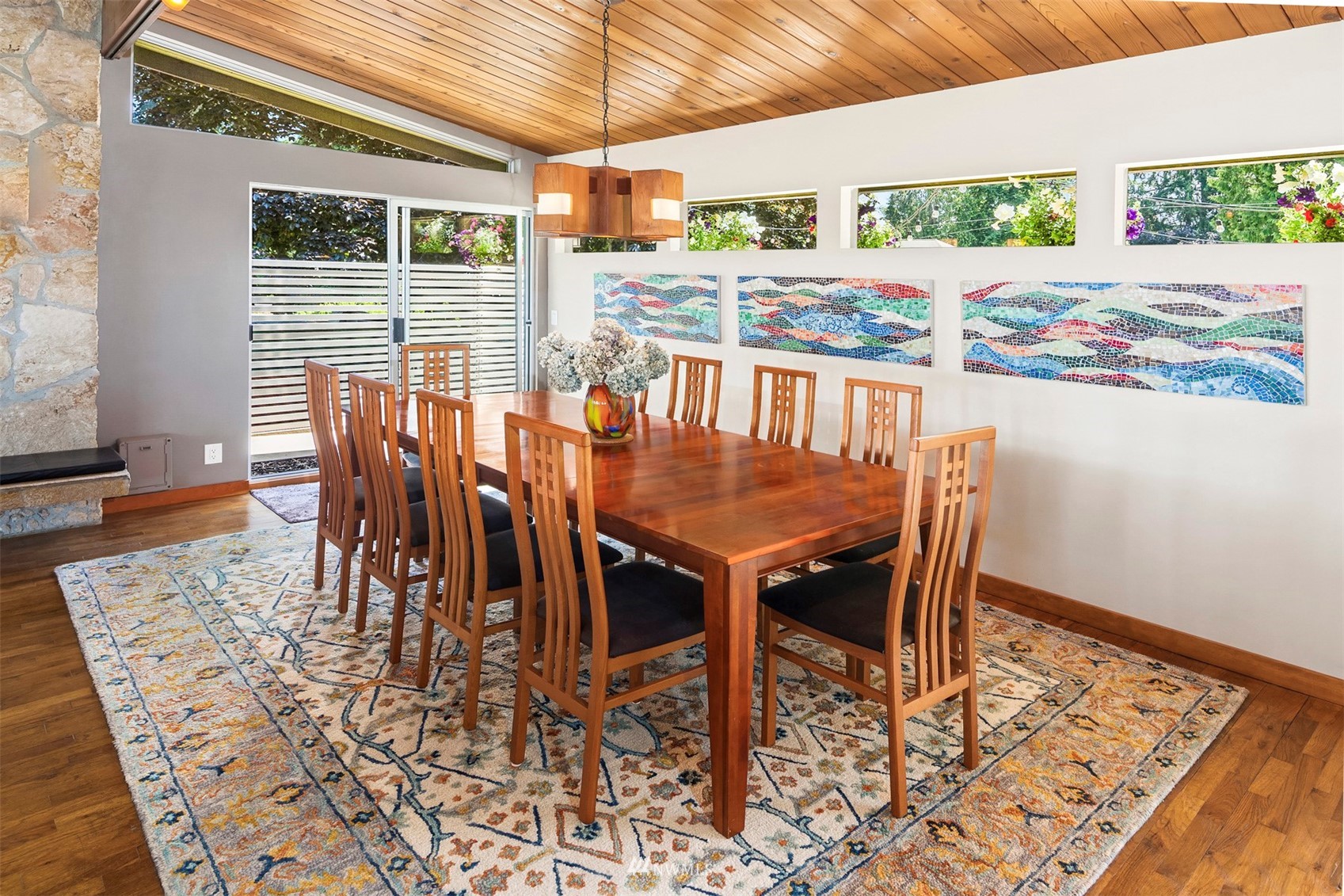 10720 Southwest Cowan Road Vashon, WA 98070 - Photo 11 of 39 Gallery Image 11