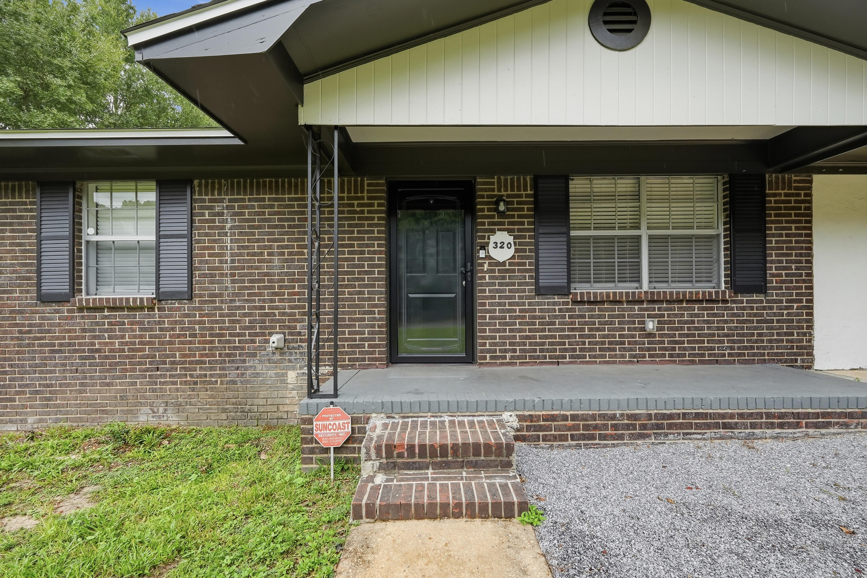 320 Forrest Parkway Crestview, FL 32539 - Photo 2 of 47 320 forrest pkwy-12