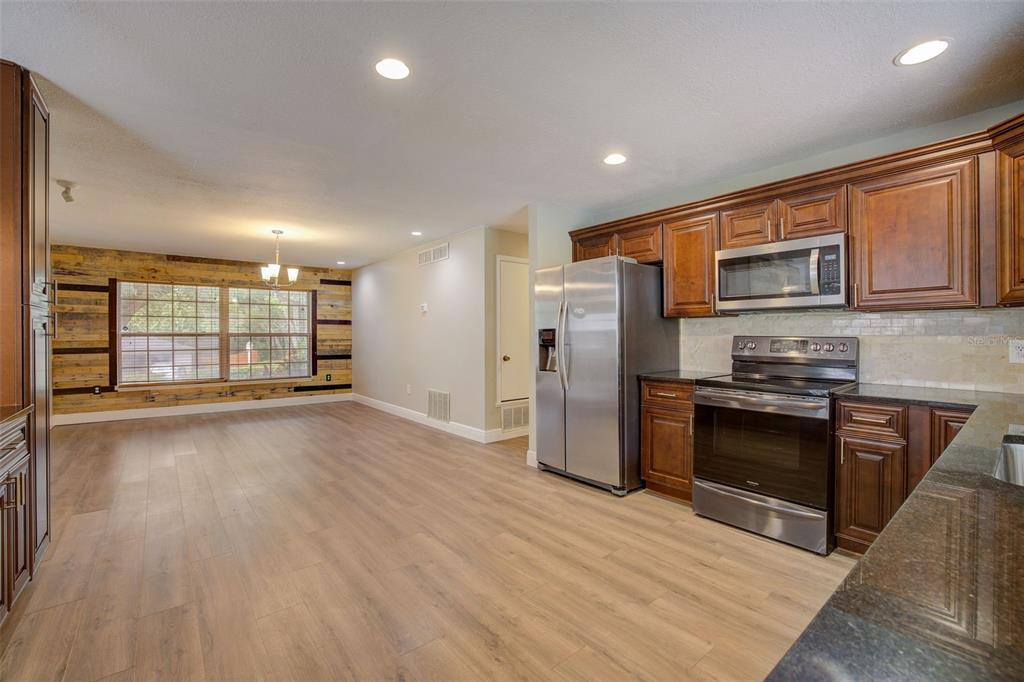 660 Little Wekiva Road Altamonte Springs, FL 32714 - Photo 5 of 18 Gallery Image 5