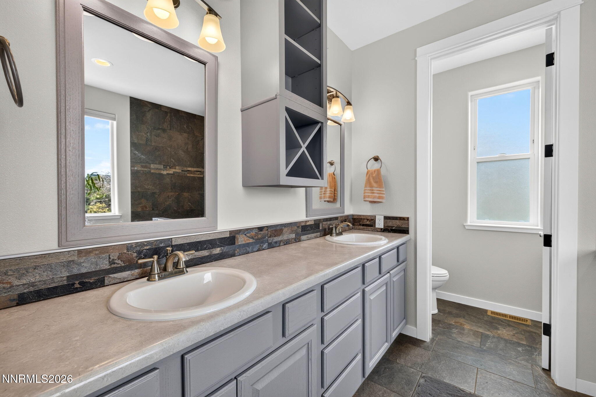 21415 Pinenut Road Reno, NV 89521 - Photo 10 of 25 37-web-or-mls-050_IMG_5947