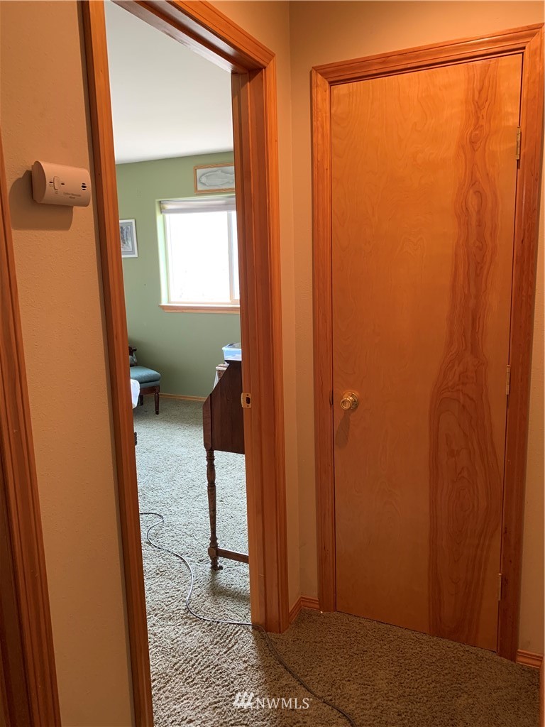 2013 Tucannon Road Pomeroy, WA 99347 - Photo 14 of 28 a bathroom with a shower and a toilet