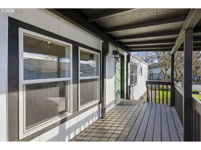 a view of outdoor space