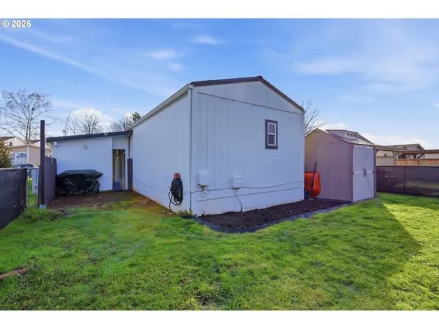 a house view with a outdoor space