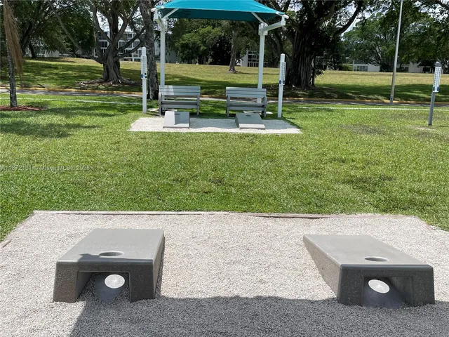 $120,000 | 3033 Berkshire Crescent, Unit 3033, Deerfield Beach, FL 33442