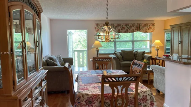 $120,000 | 3033 Berkshire Crescent, Unit 3033, Deerfield Beach, FL 33442